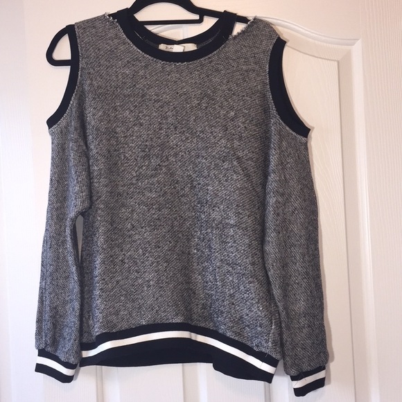 Vintage Havana Tops - Vintage Havana Cotton Top Cold Shoulder Ripped NWT